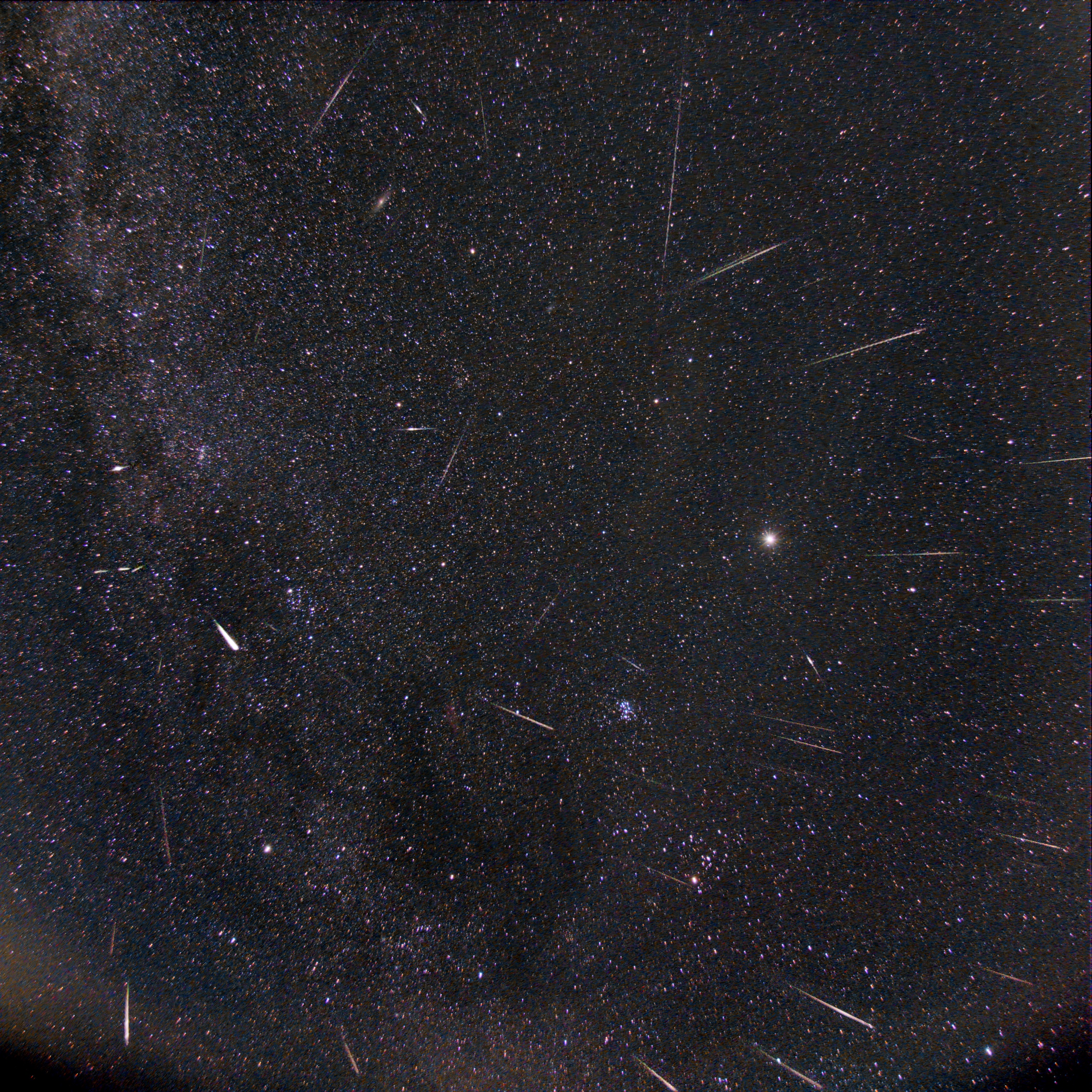 英仙座流星雨照片