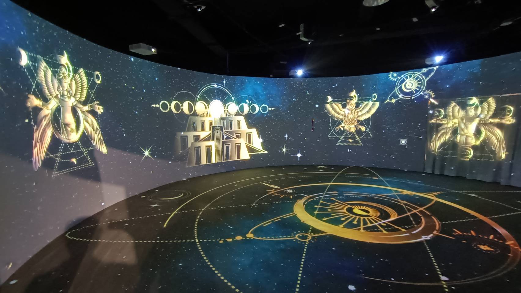 「沉浸式劇場」蘇美文明